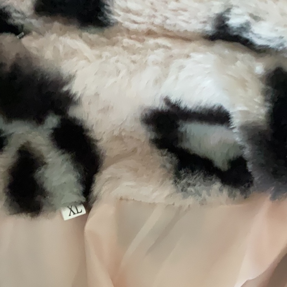 Leopard Print Faux Fur Coat - Picture 4 of 5
